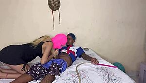 Comendo a branquinha novinha sem camisinha, gostoso anal e cumshot 😍