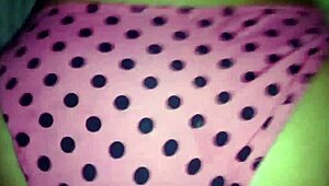 look at her in that pink panty, so hot