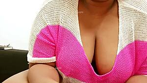 This sexy girl shows off her big tits