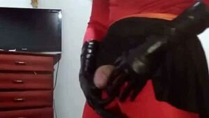 Wow, this hot travesti is driving me wild with intense anal action! 😍