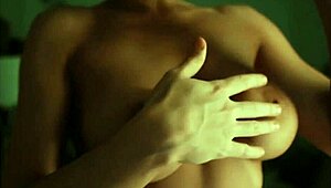 perfect oiled tits on webcam, so sexy 😘