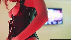 Pretty redhead whipping her ass until she cums 😈