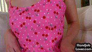 21yo girl gives oiled handjob while chatting