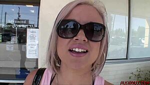 Hot Pawg Sucks And Fucks A Stranger