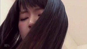 Watch this lovely teen girl get fucked in a suggestive intimate session.