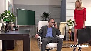 Perfect idol, her yummy twat gets warm piss and blasts!