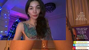 Web model rides fuckmachine hard, achieving intense orgasm with wet pussy and cum