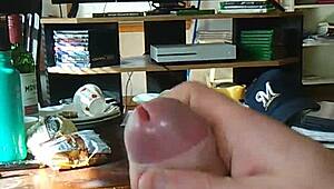 I Jerk Off to Tranny Porn