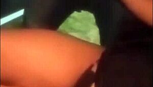 Parei O Carro Para O Neg�o Estranho Arrega�ar A Buceta Da Minha Esposa Rabuda