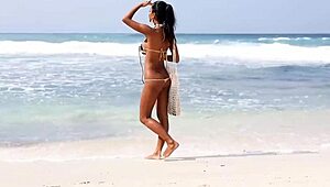 putri cinta flashes her perfect round tits in public! she shows her naked ass outdoors.