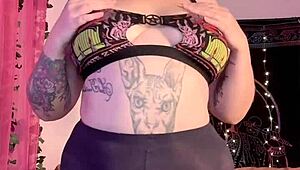 masturbation in black pantyhose, oh yeah!