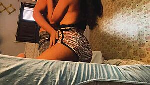 Hey, I sneaked into my step-mom's room and got her to fuck me finally 😏