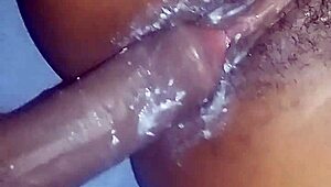 como grita cuando se la entierro toda y le saco cremita a esta colombiana 😈