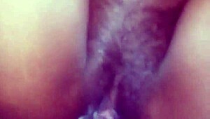 como grita cuando se la entierro toda y le saco cremita a esta colombiana 😈