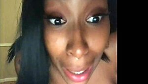 i'm feeling so sexy on this ebony webcam