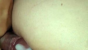 I'm Filling My Girlfriend With Milk!