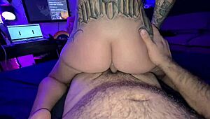 her big pussy swallowed my dick, driving me crazy with her waddle 😍