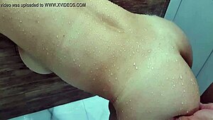 Comendo Minha Esposa no Banheiro - Surprising Twist Awaits