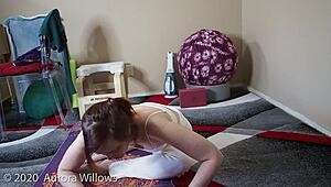 lesson 129: mommy teaches workout feet worship?