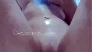 i cant stop masturbaating my shaved pussy, its so good!