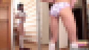 क्या आपने आज इस टाइट स्कर्ट के नीचे मेरी क्यूट न्यू पैंटीज स्पॉट की?