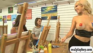 Hot lady flashes nice boobs in exchange for some cash. I feel so excited about it!