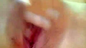 horny teen masturbates wet vagina and sends to naughty neighbor 😏