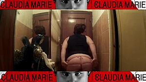 Me Pongo Cachonda Con Mi Novio Al Llegar A Casa Y Termino Comiendole La Polla En La Entrada