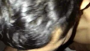 o muleque do meu bairro veio de madrugada na minha garagem cheio de tesao pra me botar pra mamar