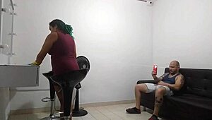 i get excited watching the maid clean, offer her a tip to suck my dick 😏