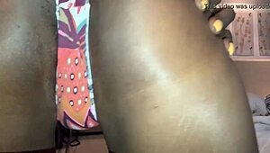 Slim Ebony Teen Twerks And Bounces Her Jiggly Booty In Spreading Ass Shaking Routine