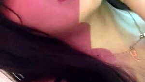 Cinthya Campos Dances Seductively in Video