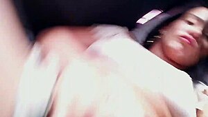 Descontando A Raiva Da Empresa De Ônibus Se Masturbando Gostoso Veja Mais Em Xv Red