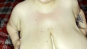 peyton's oily huge titties are insane