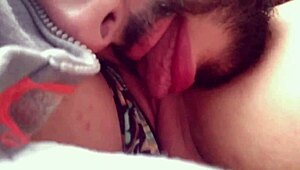 Descontando A Raiva Da Empresa De Ônibus Se Masturbando Gostoso Veja Mais Em Xv Red