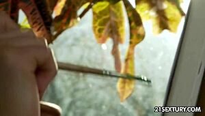 Lindsey Olsen deepthroats asshole in gaping anal creampie fever 😏