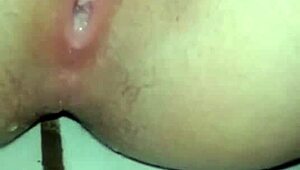 Did you see that horny milf on the net showing her finger in her ass?