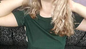 Wow! Check out those oiled feet getting a wild massage online!