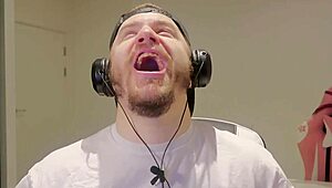 I defeated Tsunade and now she's in this uncensored hentai blowjob threesome