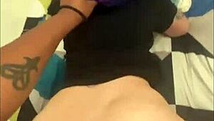 i suck and fuck that black guy, submissive and wet.