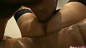 Girl Gets Pussy Licked, Fucked, and Cumshot on Ass 😍