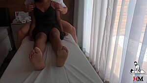 Pretinha Ninfetinha Caught Giving to Therapist During Massage
