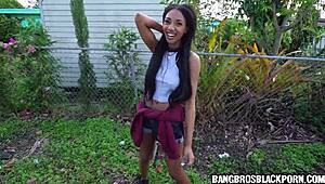 Beautiful Ebony Amateur Fucks White Guy