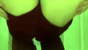 teasing with my curvy body and hot piss