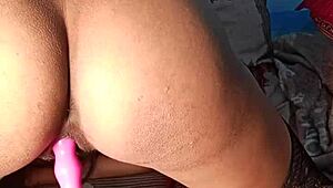 Toye Sex Model Shathi Khatun Fucks In Bikini