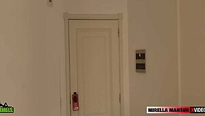 Caioziikabr resists neighbor's huge cock in shower!