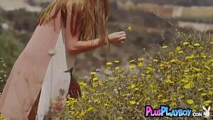 round ass milf nicole fox strips naked outdoors!