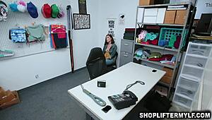 Sovereign Syre Makes A Deal With The Mall Officer To Have Sex And Escape Trouble