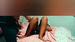 want to lick that morena's delicious pussy in homemade muff diving scene?