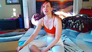 Trying on the dress and unboxing it all 😊